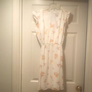 New with tags lined v neck flower dress